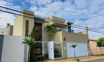 Imagem: Casa sobrado alto padrão