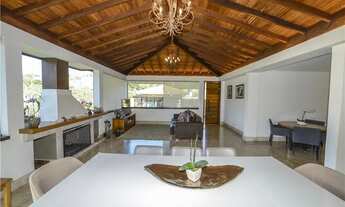 Imagem 6: A casa com vista para as montanhas