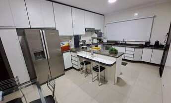 Imagem 2: Sobrado com 3 dormitórios à venda, 331 m² por R$ 954.000,00 - Vila Alto de Santo André - S