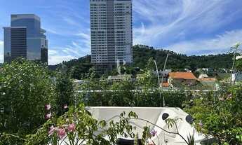 Imagem 7: Cobertura com terraço churrasqueira a carvão e jacuzzi na Praia dos Amores