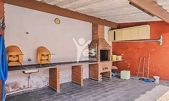 Imagem 4: Cód.: 12765 - Sobrado com piscina, churrasqueira, e salão de festas, 03 dormitórios e 02 g