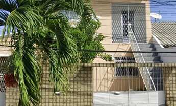 Imagem: Aluga-se primeiro andar (Em cima