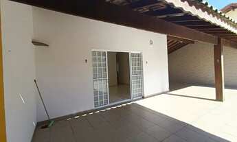 Imagem 3: Casa na praia com 3 Dormitórios