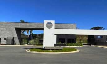 Imagem: Terreno em condomínio fechado de alto padrão