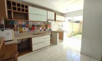 Imagem 2: Vendo sobrado com 2 dormitorios, sacada, lavado e espaço pra edícula em Camboriu!