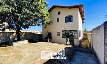 Imagem 2: Casa à venda no bairro Centro - São Joaquim de Bicas/MG