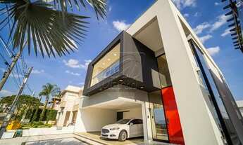 Imagem: Casa de alto padrão com 3 quartos à venda