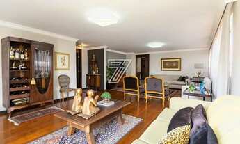 Imagem 2: Apartamento para venda tem 216 metros quadrados com 4 quartos em Seminário - Curitiba - PR