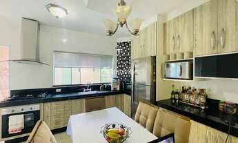 Imagem 2: * ÓTIMA CASA DE ESQUINA MOLLON *