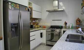 Imagem 4: Belíssima casa em condomínio na Chácara Monte Alegre. Alto padrão e estilo clássico