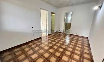 Imagem 7: Casa espaçosa com 3 Quartos 2 Suítes Garagem e Quintal