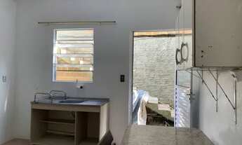 Imagem 3: Quarto, cozinha e banheiro no Centro para estudantes