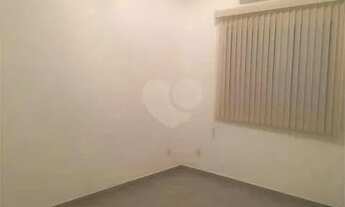 Imagem 2: Casa de vila para aluguel e venda possui 50 metros quadrados com 2 quartos