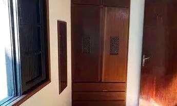 Imagem 3: Casa à venda em Carapicuíba com 3 quartos sendo 1 suíte e 4 vagas cobertas