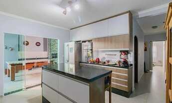 Imagem: Casa com 3 dormitórios, 3 vagas à venda