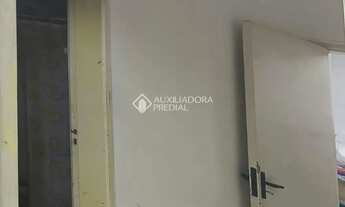 Imagem 4: Apartamento de 2 Dormitórios com Sacada - Jardim Botânico - Porto Alegre