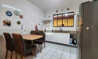 Imagem: Casa à venda com 3 dormitórios sendo 1