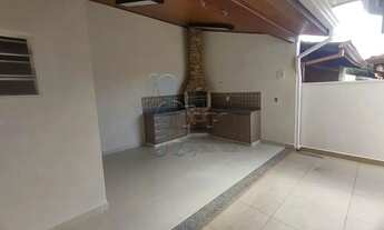 Imagem: Casa de 135m² com 04 quartos para locação