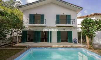 Imagem 3: Panamby Próximo ao Colégio PIo XII, 318,0m²AC - 438,0m² Área de Terreno - 3 dorms Suíte 4