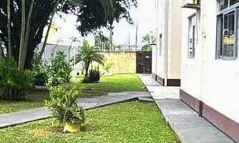 Imagem 3: Apartamento de 2 quartos, garagem e sacada em Areias, próximo ao Giassi