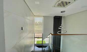 Imagem 3: Linda Alphaville