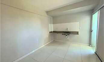 Imagem 6: A RE/MAX Silver apresenta esse imóvel para locação na cidade de Guanambi-Bahia. O apartame