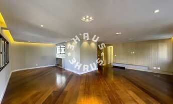 Imagem 2: Apartamento reformado no Itaim Bibi com 200m², 03 amplas suítes, living 03 ambientes + 03