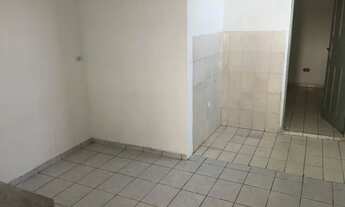 Imagem 4: Aluguel casa quarto, cozinha e quintal