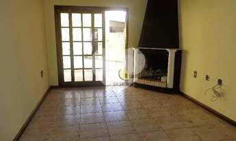 Imagem 7: EXCELENTE CASA Casa com 3 dormitórios