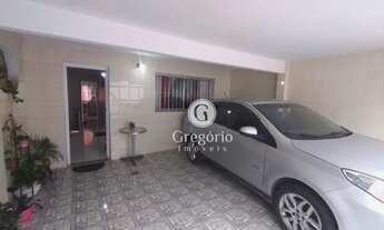 Imagem: Sobrado com 04 dormitórios, sendo 01 suíte