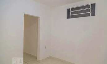 Imagem 2: Casa para Aluguel - Horto Florestal, 2 Quartos, 70 m2