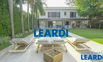 Imagem: SOBRADO - JARDIM AMÉRICA - SP