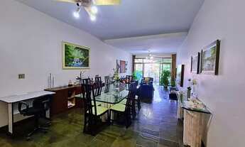 Imagem 2: APARTAMENTO ENORME, 04 DORMITÓRIOS, APENAS 1 QUADRA DO MAR!