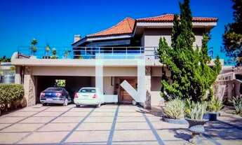 Imagem: Linda Casa com 4 Quartos e 7 banheiros para