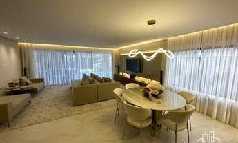 Imagem 2: Quatro Paredes Vende - CASA TRIPLEX REFORMADA E DECORADA, COMPOSTA DE 5 SUÍTES, SENDO VEND