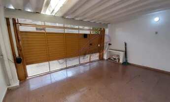 Imagem 2: Sobrado para venda tem 158 metros quadrados com 2 quartos