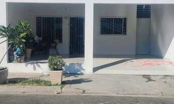 Imagem: Aluga-se uma casa grande jardim amendoeira