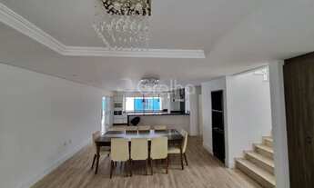 Imagem 6: Casa com 5 quartos no Sambaqui