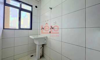 Imagem 3: APARTAMENTO SEMI MOBILIADO ZONA 07 ARMÁRIOS PLANEJADOS NA COZINHA E NA SUÍTE