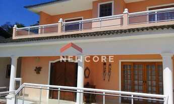 Imagem: Casa de condomínio em Estrada Washington