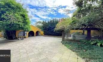 Imagem 5: Casa em Porto Alegre, no bairro Pedra Redonda, com 7 dormitório(s), e 7 banheiro