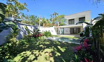 Imagem 6: Casas de condomínio pé na areia para venda com 4 suítes, jardim e piscina