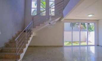 Imagem: Sobrado de 342 m² com 4 quartos para alugar