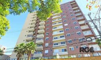 Imagem 7: Apartamento de três quartos com suíte e duas vagas de garagem no bairro Passo da Areia, em