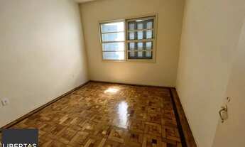 Imagem: Apartamento térreo com pátio privativo