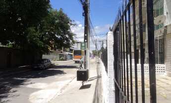 Imagem 2: APTO em Pau Amarelo Pilotis 2 Quartos + 1 2 W.C 200 M da Avenida Principal Boa Localização