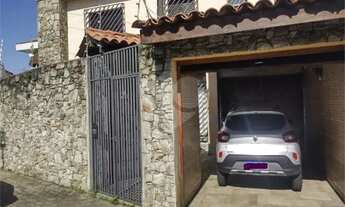 Imagem: Sobrado para venda tem 192 metros quadrados