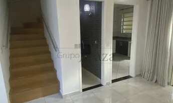 Imagem 7: Casa de Condomínio- Jardim América - 4 dormitórios, 1 suíte/ espaço gourmet