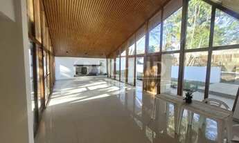 Imagem 4: Casa com 4 quartos/2 suítes e arquitetura arrojada na Zona Sul