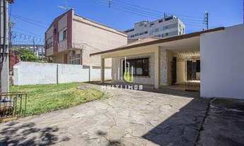 Imagem 2: EXCELENTE CASA Casa com 4 dormitórios